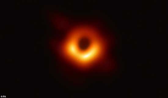 blackhole-00.jpg